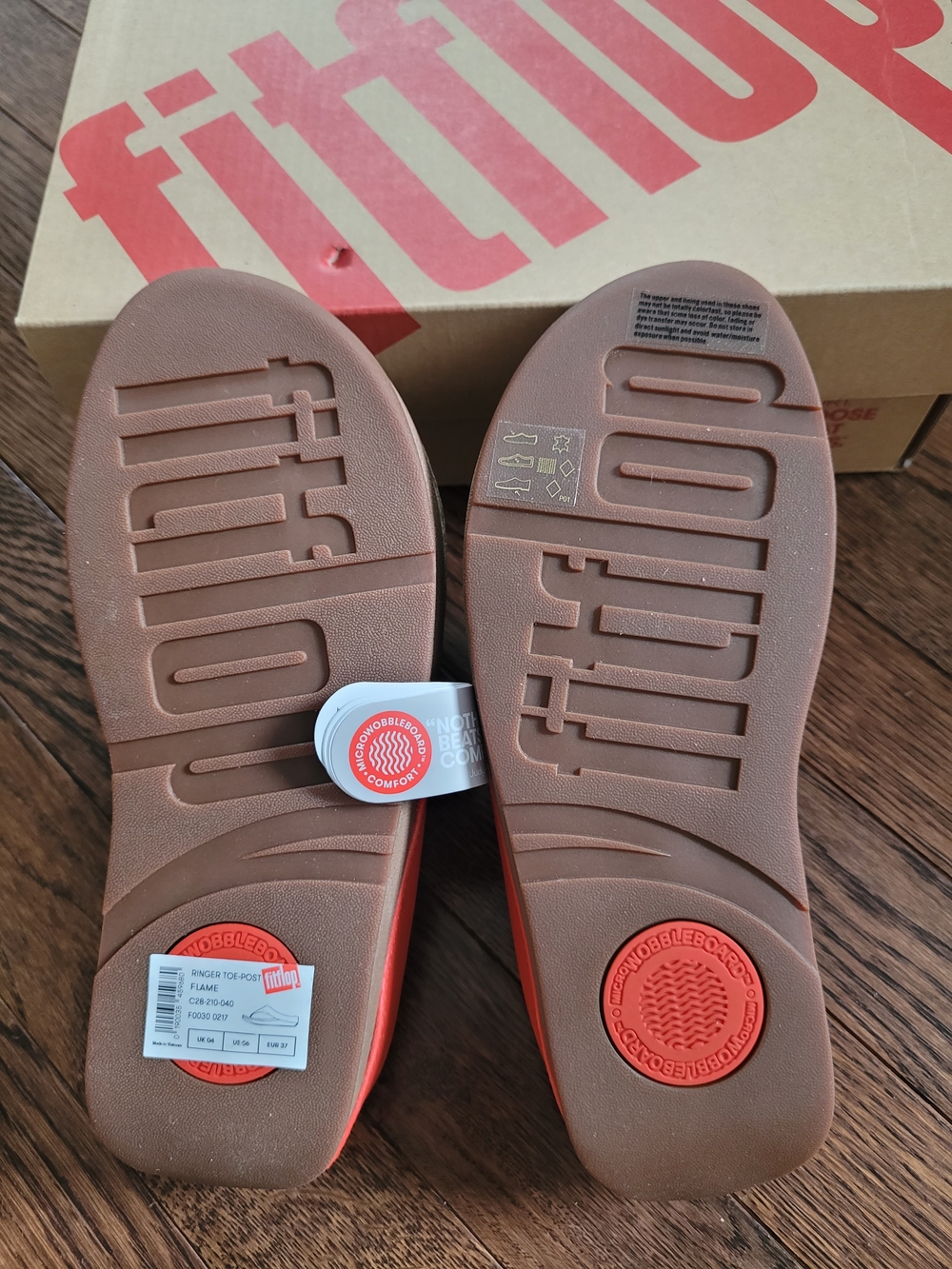 NWT FitFlop Ringer Toe-Post Sandals Flame Red - Picture 4 of 7